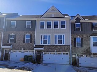 852 Woods Chapel Rd, Buford, GA 30518