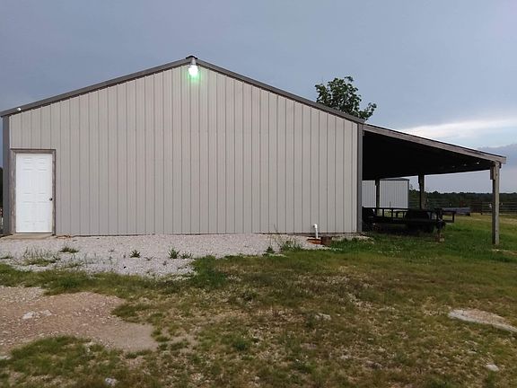 shop: side and lean-to