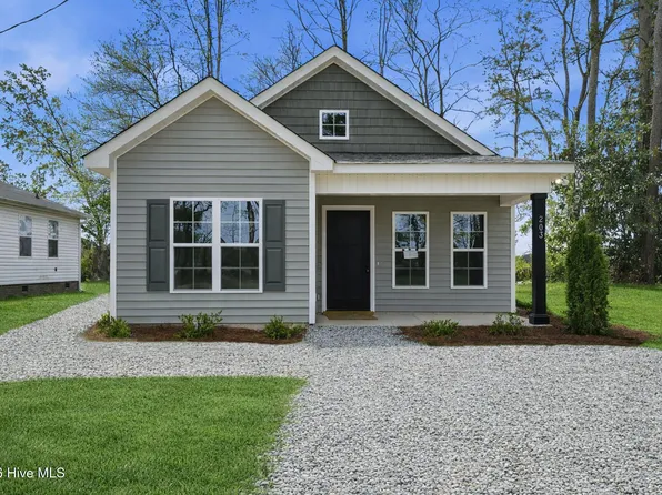 203 Booker Street NW, Pikeville, NC 27863