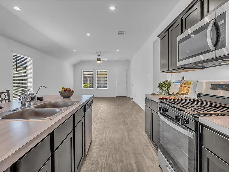 14129 Upper Gardenia Ln — Photo 3