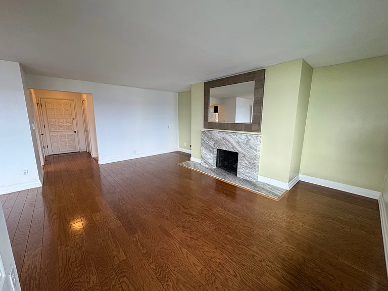 2330 43rd Ave E #1 — Photo 13