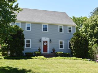 34 Briarwood Dr, Hanover, MA 02339