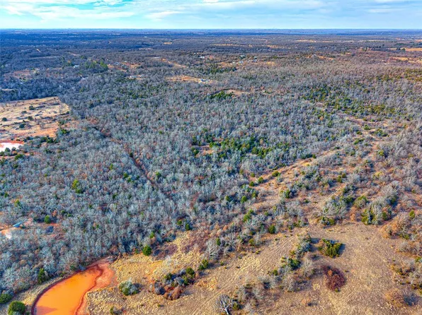 (undisclosed Address), Noble, OK 73068