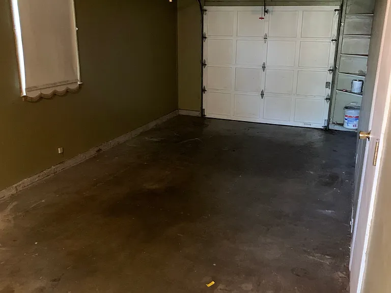 223 S Meadowview Ave — Photo 6