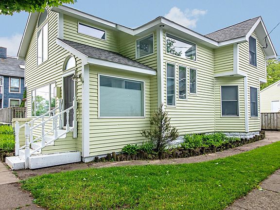 2nd image of 807 Lions Park Dr