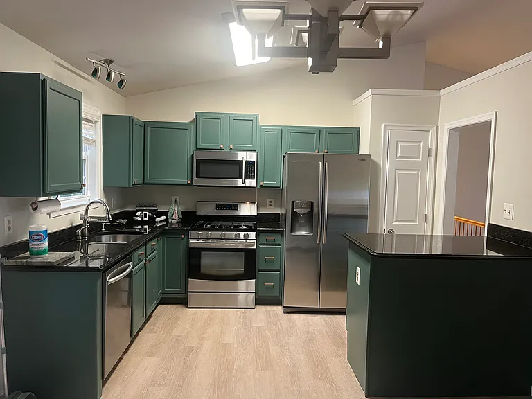 11 Ebony Ct — Photo 5