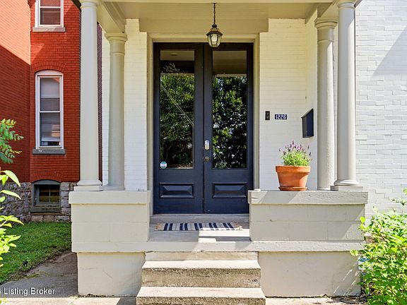 3rd image of 1226 E Breckinridge St