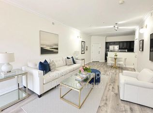 3750 Santa Rosalia Dr APT 204, Los Angeles, CA 90008