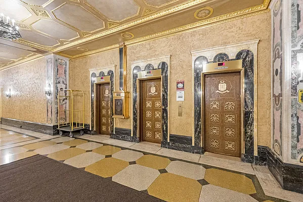 Sold by Compass | media 9