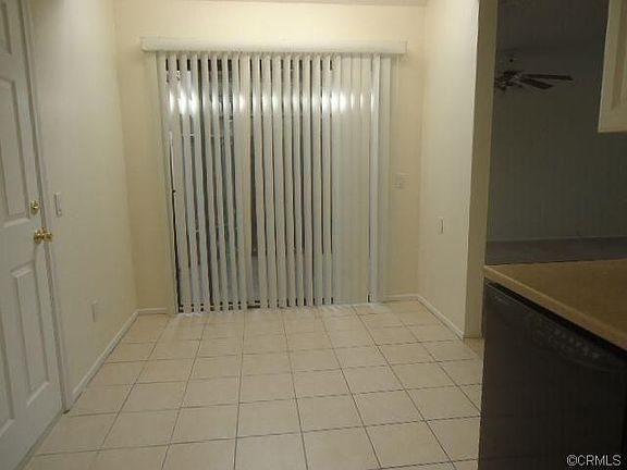 5th image of 715 E Church Pl #5