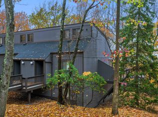 74 Cross Country Ln, Tannersville, PA 18372