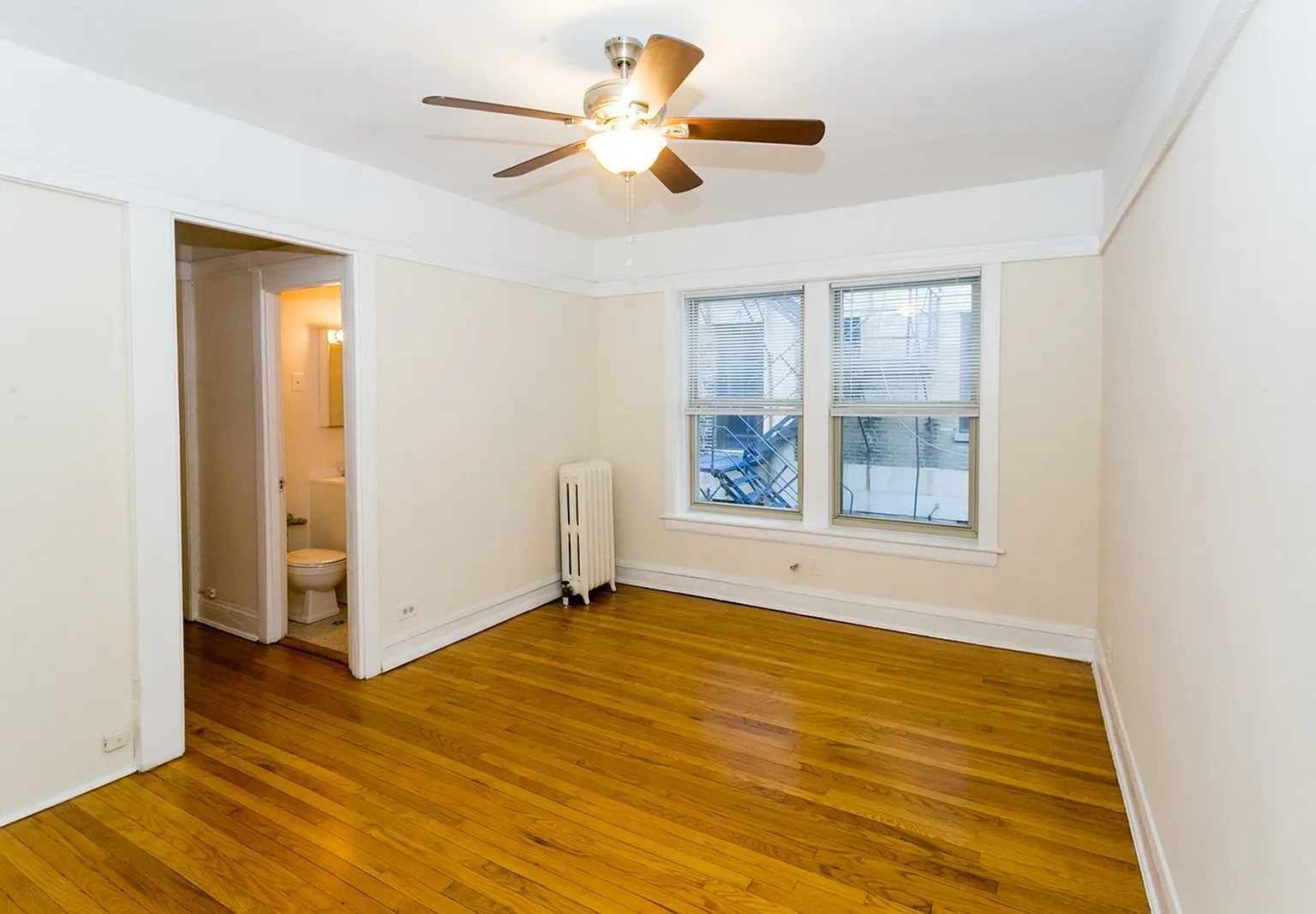 517-25 W. Brompton Ave. — Photo 2