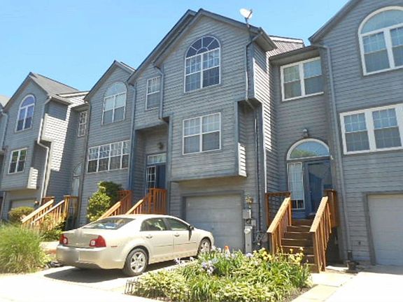 2nd image of 1843 Whites Ferry Pl
