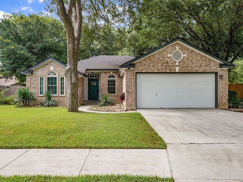 1st image of 1009 Sandy Ridge