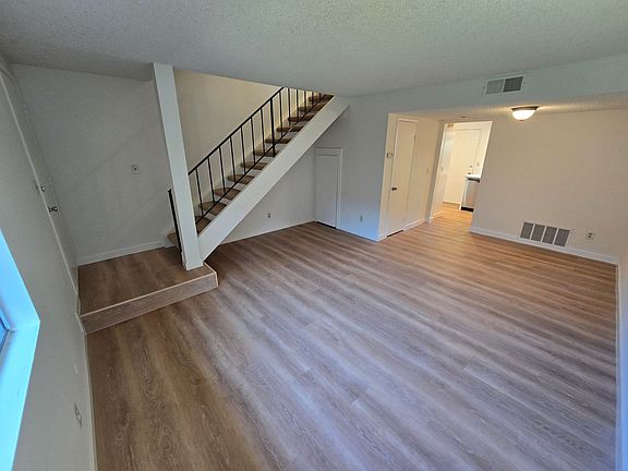 3rd image of 983 Amistad Pl Unit B