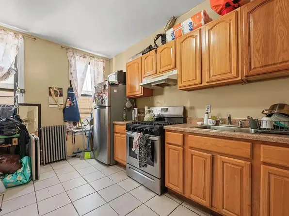 443 Bushwick Avenue image 5 of 19