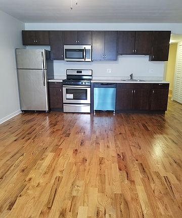 2nd image of 2905 N Central Park Ave APT 1