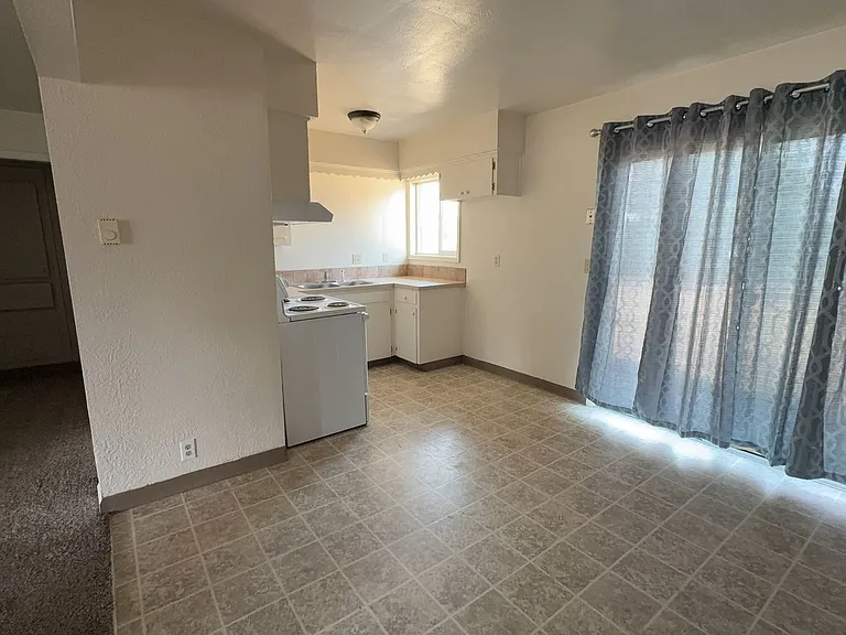 1061 Ring St NE — Photo 6