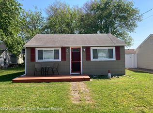 76 Illinois Ave, Waretown, NJ 08758