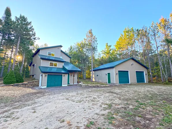 15614 N Whitefish Point Rd, Paradise, MI 49768