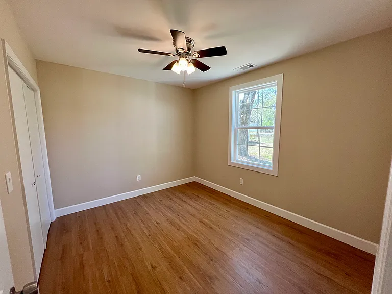 248 O'T Wallace Dr — Photo 4
