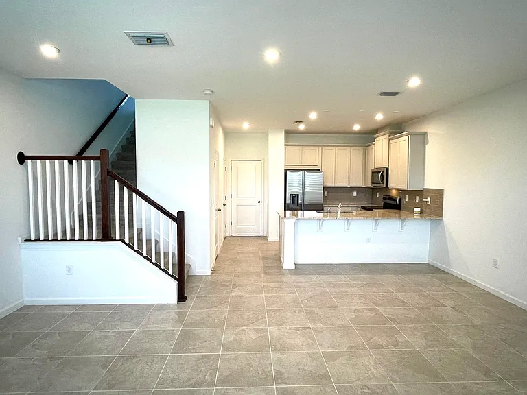 2125 Emil Jahna Rd — Photo 4