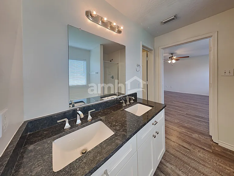 7819 Talladega Springs Ln — Photo 12