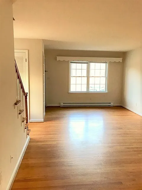 2 bed, 1220 sqft, $1,750 — Photo 4