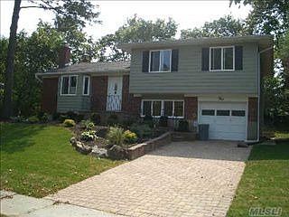 2nd image of 4 Lesley Ln