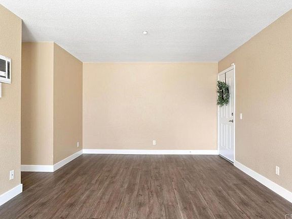 2nd image of 615 Fredricks Ave Unit 120