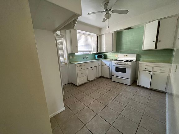 3rd image of 8222 Painter Ave