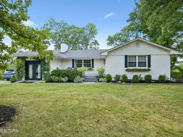 1137 View Dr, Maryville, TN 37801