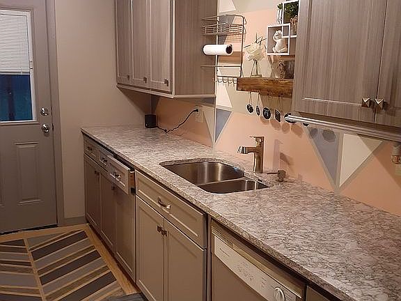 3rd image of 5372 Kuszmaul Ave NW