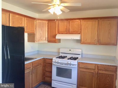 9226 Rolling View Dr, Lanham, MD, 20706