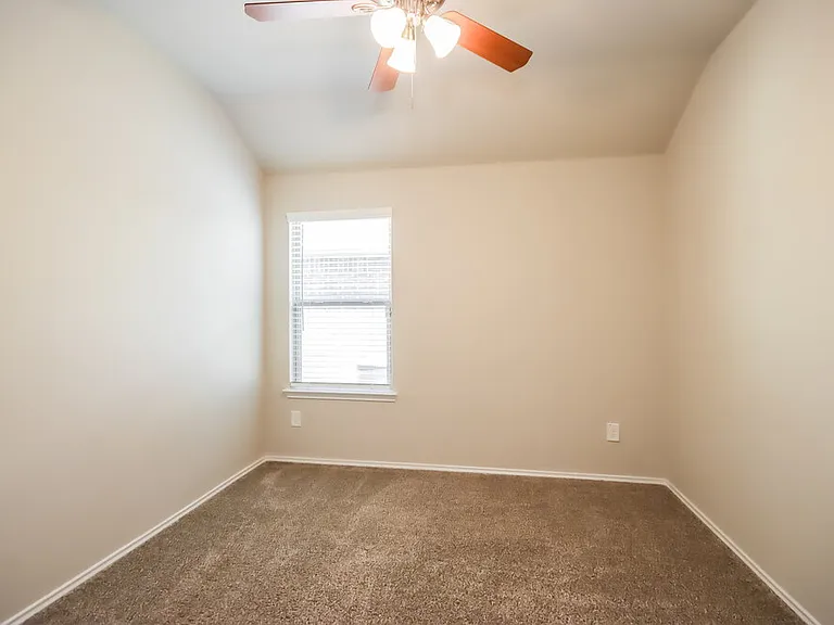 20117 Lecrete Mill Dr — Photo 10