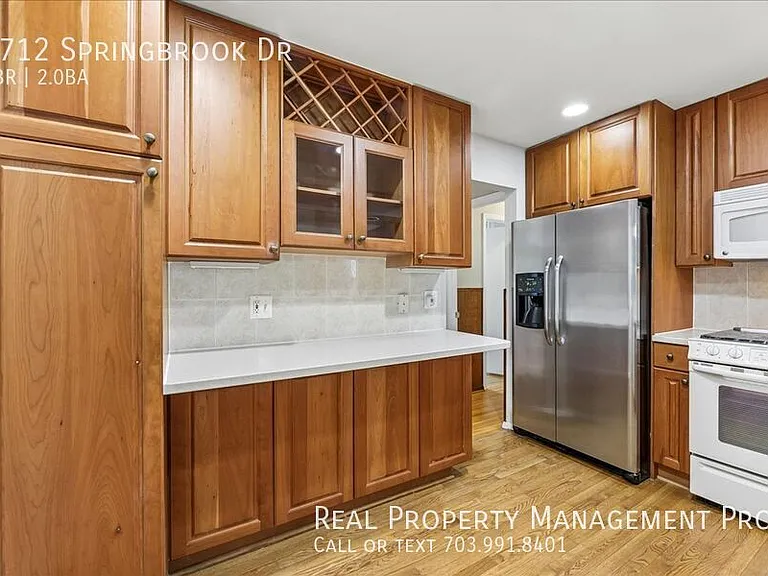 4712 Springbrook Dr — Photo 8
