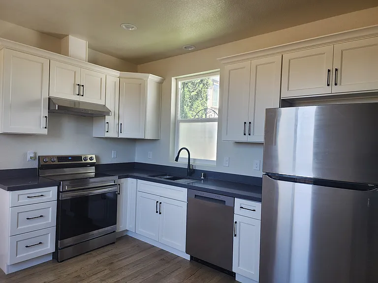 849 Emily St #ADU — Photo 6