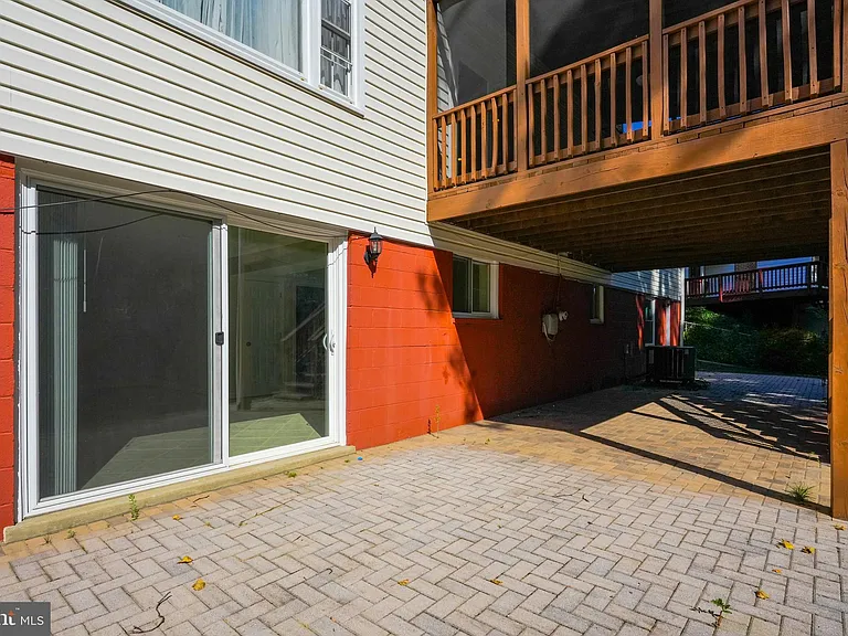 5021 Fleming Dr — Photo 63