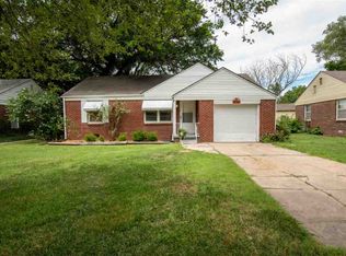 815 S Drury Ln, Wichita, KS 67207
