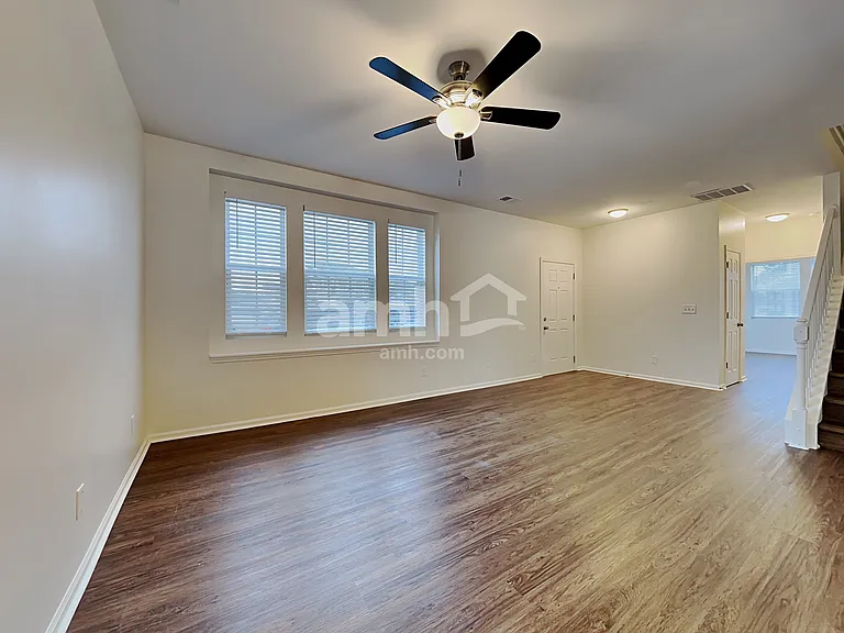 3840 Holliwell Pass — Photo 8