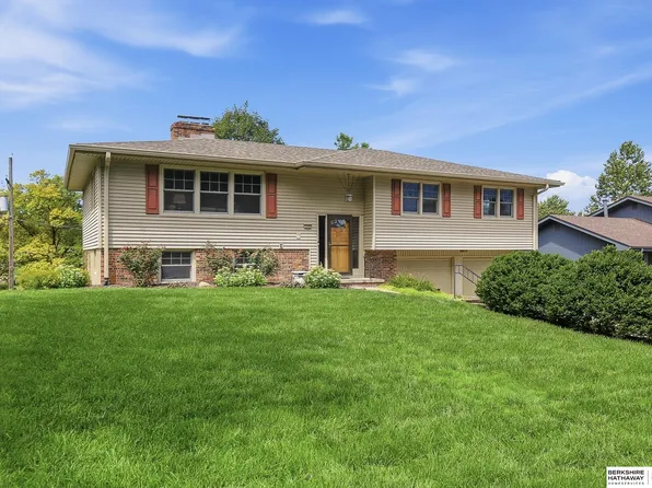638 S 126th St, Omaha, NE 68154