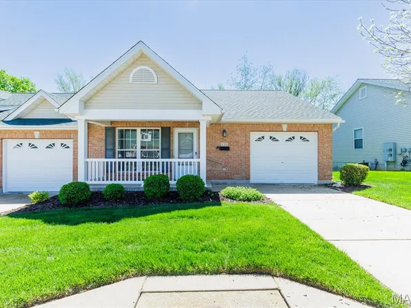 131 Green Gables Dr, Wentzville, MO 63385