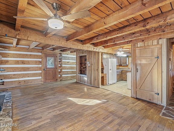 9th image of 205 Tobby Hollow Ln