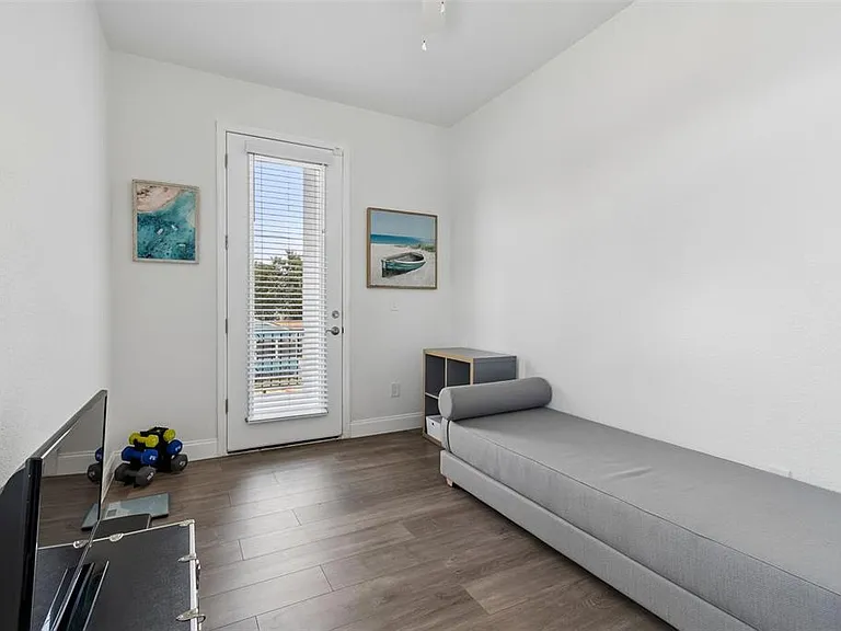 2113 W Cass St #2 — Photo 42