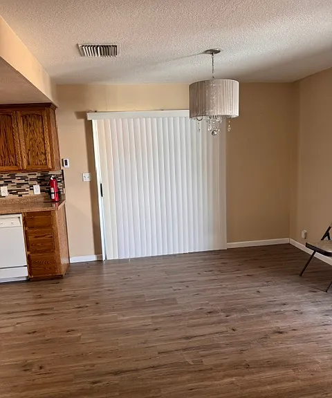 27430 Cinnabar Rd — Photo 2
