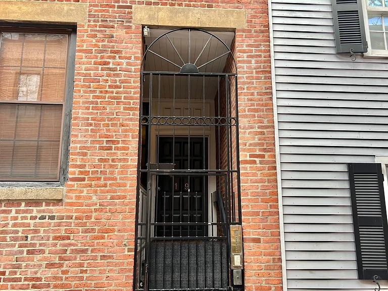 19 Fayette St #7 — Photo 15