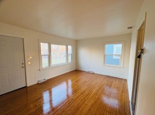 746 Matthews St, Gary, IN 46406