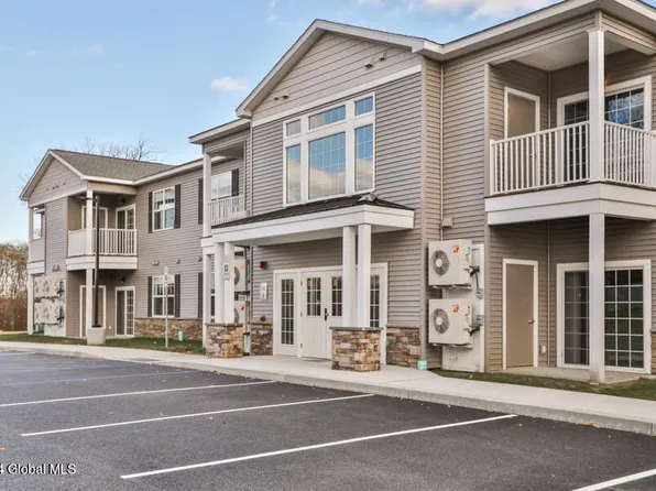 30 Pine Lane, Albany, NY 12203