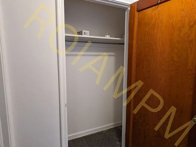 1160 S 4th Ave — Photo 4