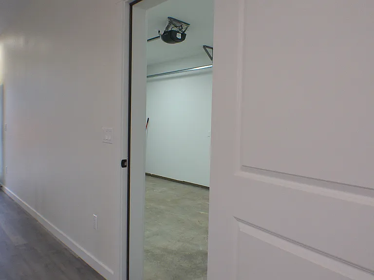 528 S 7th St — Photo 34